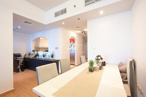 Apartment in Jumeirah Lake Towers, Dubai 2 bedrooms, 130.5 sq.m. № 18191 - photo 1