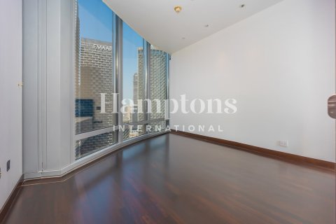 Apartment in Burj Khalifa, Dubai 2 bedrooms, 143.62803800 sq.m. № 63446 - photo 1