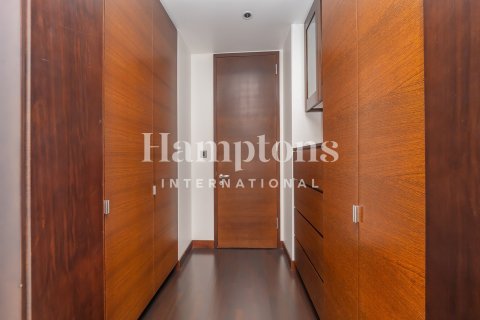Apartment in Burj Khalifa, Dubai 2 bedrooms, 143.62803800 sq.m. № 63446 - photo 8