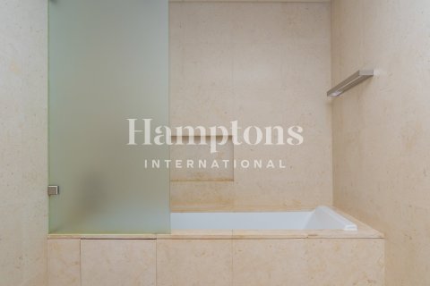 Apartment in Burj Khalifa, Dubai 2 bedrooms, 143.62803800 sq.m. № 63446 - photo 6