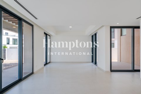 Снять в аренду виллу в Arabian Ranches 3, Дубай: 4 спальни, 380.62359100м², № 63445 - фото 3