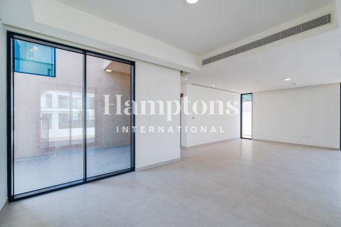 Снять в аренду виллу в Arabian Ranches 3, Дубай: 4 спальни, 380.62359100м², № 63445 - фото 8