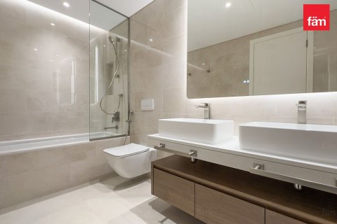 Apartment in Umm Suqeim, Dubai 2 bedrooms, 120.7 sq.m. № 85840 - photo 12