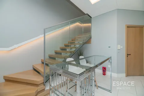 Снять в аренду квартиру в SLS Dubai Hotel & Residences, Бизнес-Бэй, Дубай: 1 спальня, 104м², № 71260 - фото 6