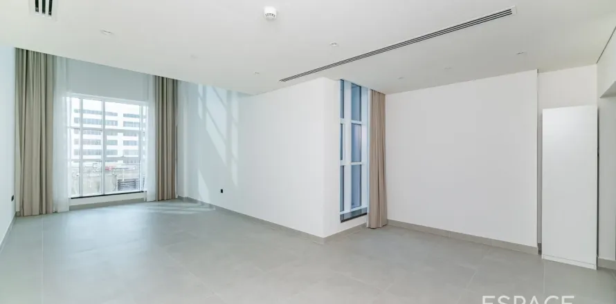 منزل ذو طابقين في Marina Arcade Tower, مرسى دبي, دبي 1غرف نوم, 142 م² رقم 71262