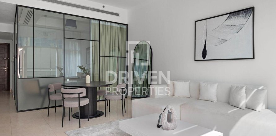 Apartment in Bay Square, Business Bay, Dubai 1 bedroom, 113.71 sq.m. № 129579