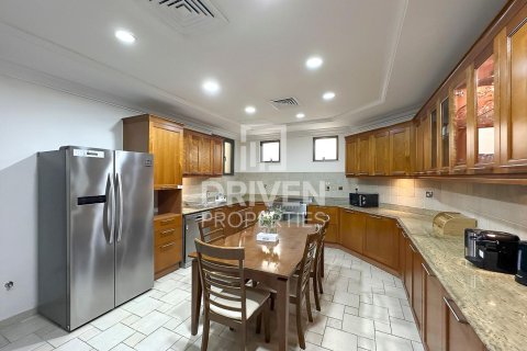 Villa à Garden Homes, Palm Jumeirah, Dubai, 5 chambres, 682 m², № 20746 - photo 25