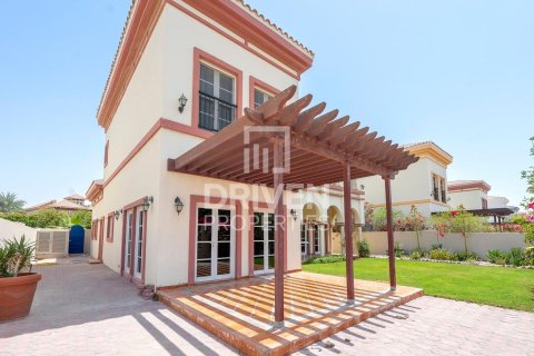 Villa en The Villa, Dubai, 4 dormitorios, 640 m², № 20760 - foto 25