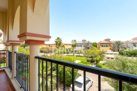 Villa en The Villa, Dubai, 4 dormitorios, 640 m², № 20760 - foto 8