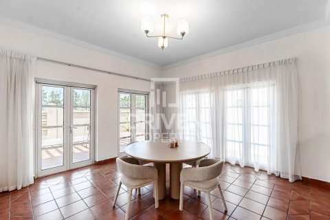 Villa en The Villa, Dubai, 4 dormitorios, 640 m², № 20760 - foto 12