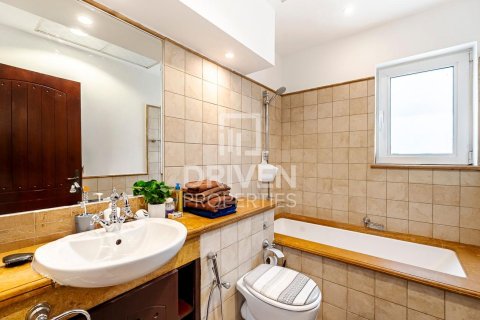 Villa en The Villa, Dubai, 4 dormitorios, 640 m², № 20760 - foto 19