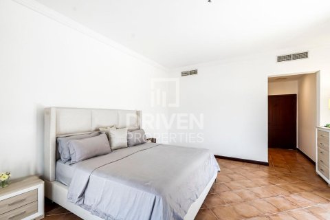 Villa en The Villa, Dubai, 4 dormitorios, 640 m², № 20760 - foto 18