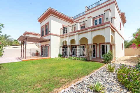 Villa en The Villa, Dubai, 4 dormitorios, 640 m², № 20760 - foto 11