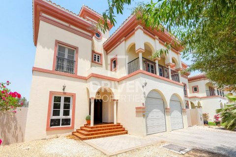 Villa en The Villa, Dubai, 4 dormitorios, 640 m², № 20760 - foto 6