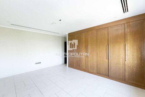 Villa en Regional, Jumeirah Park, Dubai, 5 dormitorios, 740 m², № 73157 - foto 12