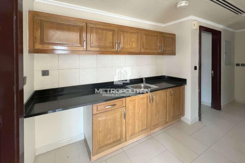 Villa en Regional, Jumeirah Park, Dubai, 5 dormitorios, 740 m², № 73157 - foto 16