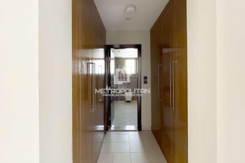 Villa en Regional, Jumeirah Park, Dubai, 5 dormitorios, 740 m², № 73157 - foto 15