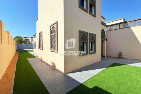 Villa en Regional, Jumeirah Park, Dubai, 5 dormitorios, 740 m², № 73157 - foto 13
