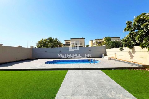Villa en Regional, Jumeirah Park, Dubai, 5 dormitorios, 740 m², № 73157 - foto 8