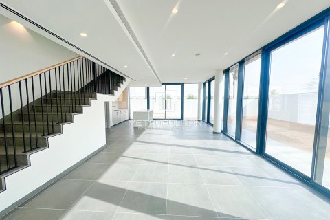 Villa in Arabian Ranches 3, Dubai 4 bedrooms, 302 sq.m. № 73162 - photo 1