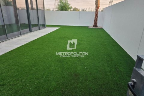 Villa in Arabian Ranches 3, Dubai 4 bedrooms, 302 sq.m. № 73162 - photo 9