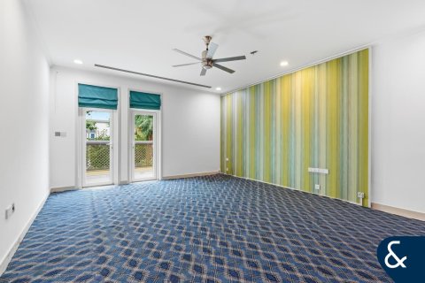 Купить виллу в Regional, Jumeirah Park, Дубай: 5 спален, 476м², № 98235 - фото 15