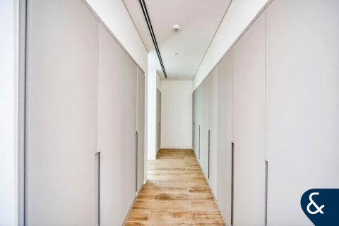 Купить виллу в Дубае: 5 спален, 543м², № 98237 - фото 5