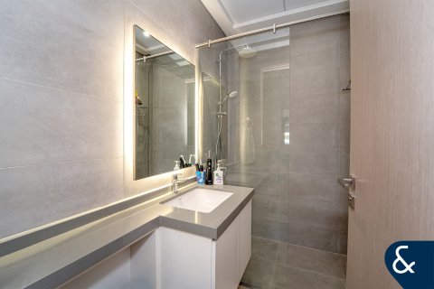 Villa en Victory Heights, Dubai Sports City, Dubai, 4 dormitorios, 389 m², № 98219 - foto 9