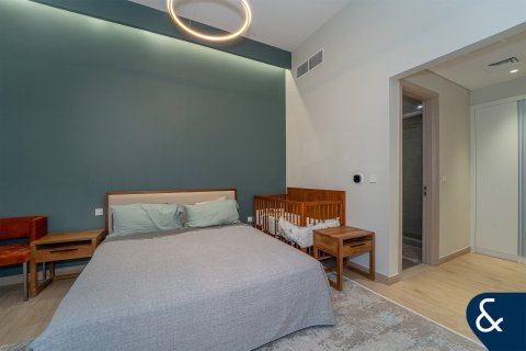 Villa en Victory Heights, Dubai Sports City, Dubai, 4 dormitorios, 389 m², № 98219 - foto 5