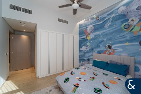 Villa en Victory Heights, Dubai Sports City, Dubai, 4 dormitorios, 389 m², № 98219 - foto 12