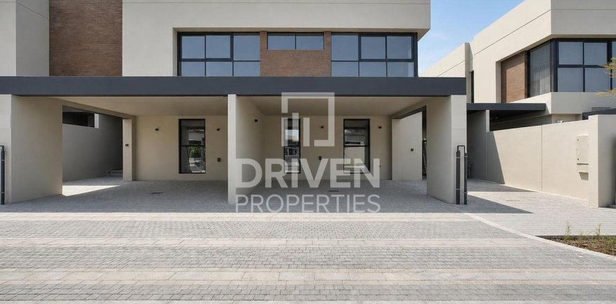 Villa à Dubai Land, Dubai, 3 chambres, 281.59 m², № 129718