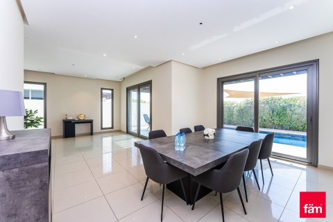 Villa in Al Furjan, Dubai 6 bedrooms, 609.9 sq.m. № 94810 - photo 2
