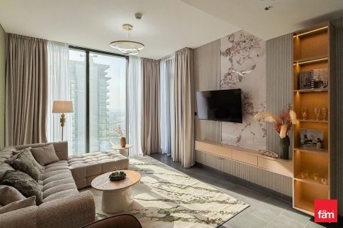 Снять в аренду квартиру в Дубае: 2 спальни, 98.2м², № 70697 - фото 1