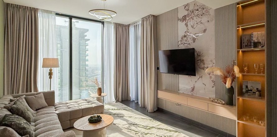 Квартира в Дубае, 2 спальни, 98.2м², № 70697