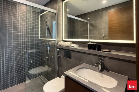 Снять в аренду квартиру в Дубае: 2 спальни, 98.2м², № 70697 - фото 13