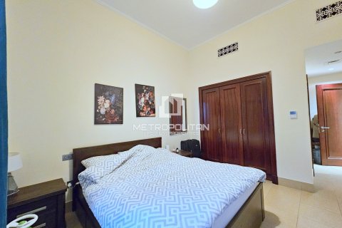 Купить квартиру в Old Town, Дубай: 2 спальни, 218м², № 14965 - фото 8