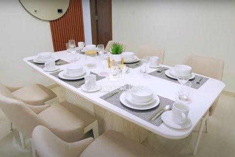 Apartment in Downtown Dubai (Downtown Burj Dubai), Dubai 2 bedrooms, 122 sq.m. № 14966 - photo 2