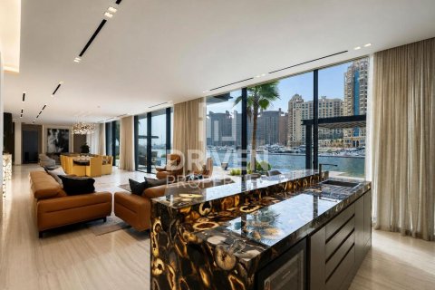 Villa in Palm Jumeirah, Dubai 6 bedrooms, 1358.15 sq.m. № 137168 - photo 6