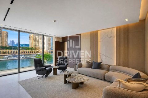 Villa in Palm Jumeirah, Dubai 6 bedrooms, 1358.15 sq.m. № 137168 - photo 4