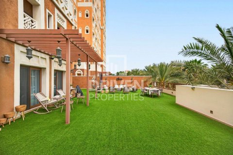Apartment in The Crescent, Palm Jumeirah, Dubai 3 bedrooms, 397.9 sq.m. № 137161 - photo 21