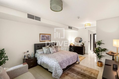 Apartment in The Crescent, Palm Jumeirah, Dubai 3 bedrooms, 397.9 sq.m. № 137161 - photo 11