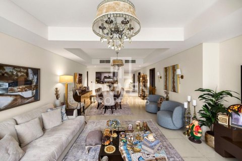 Apartment in The Crescent, Palm Jumeirah, Dubai 3 bedrooms, 397.9 sq.m. № 137161