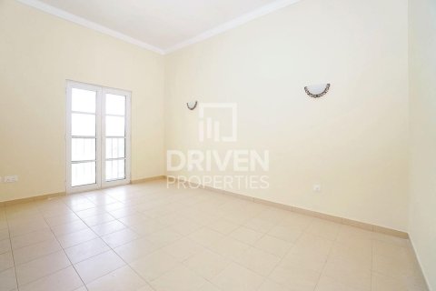 Villa in The Villa, Dubai 4 bedrooms, 606.01 sq.m. № 137171 - photo 3