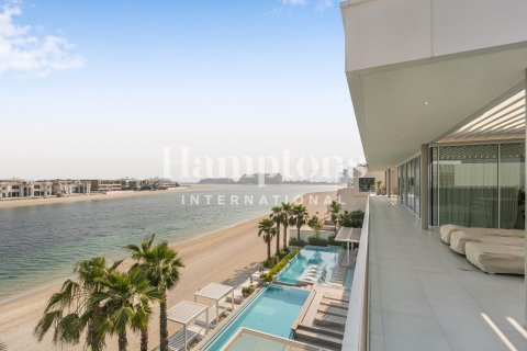 Villa in FIVE Palm Jumeirah, Palm Jumeirah, Dubai 6 bedrooms, 1347.09350000 sq.m. № 14173 - photo 1