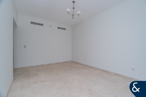 Apartment in KG Tower, Dubai Marina, Dubai 3 bedrooms, 258 sq.m. № 75658 - photo 12