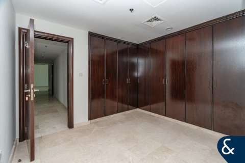 Apartment in KG Tower, Dubai Marina, Dubai 3 bedrooms, 258 sq.m. № 75658 - photo 14