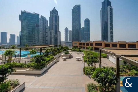 Apartment in Downtown Dubai (Downtown Burj Dubai), Dubai 2 bedrooms, 99 sq.m. № 75645 - photo 10