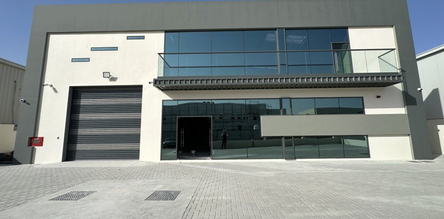 Склад в Аль-Хаваниже, Дубай, 1246.6м², № 8178