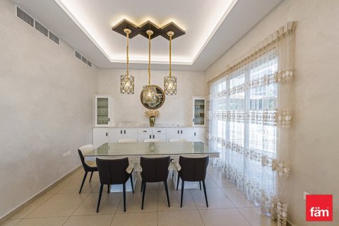 Villa in Dubai 5 bedrooms, 427.4 sq.m. № 53087 - photo 28