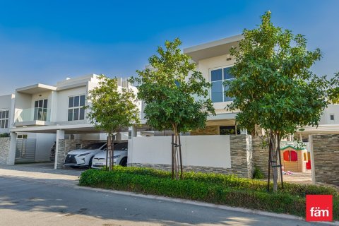 Villa in Dubai 5 bedrooms, 427.4 sq.m. № 53087 - photo 11